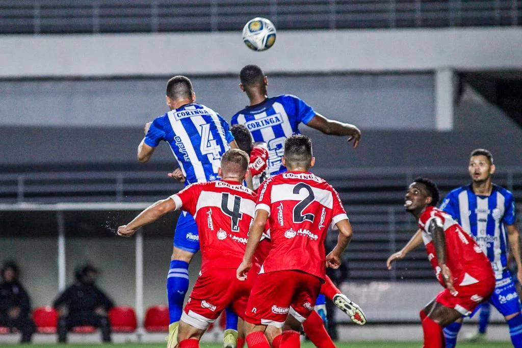 Em jogo disputado, CSA e CRB empatam pela Copa do Nordeste; veja os melhores momentos