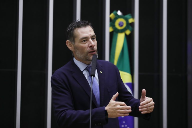 Proposta estabelece regras fiscais para período da eleição presidencial – Notícias