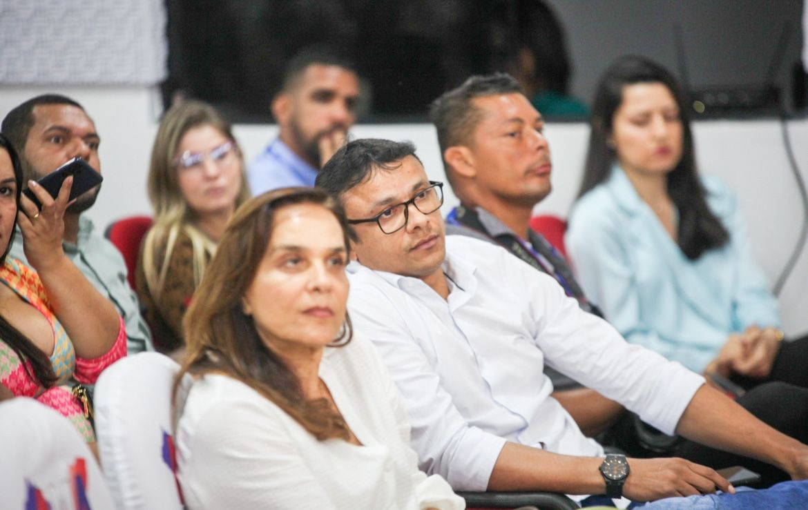 Ellisson Santos participa do “Encontro de Conscientização ao Combate da Violência Infantil nos Municípios”