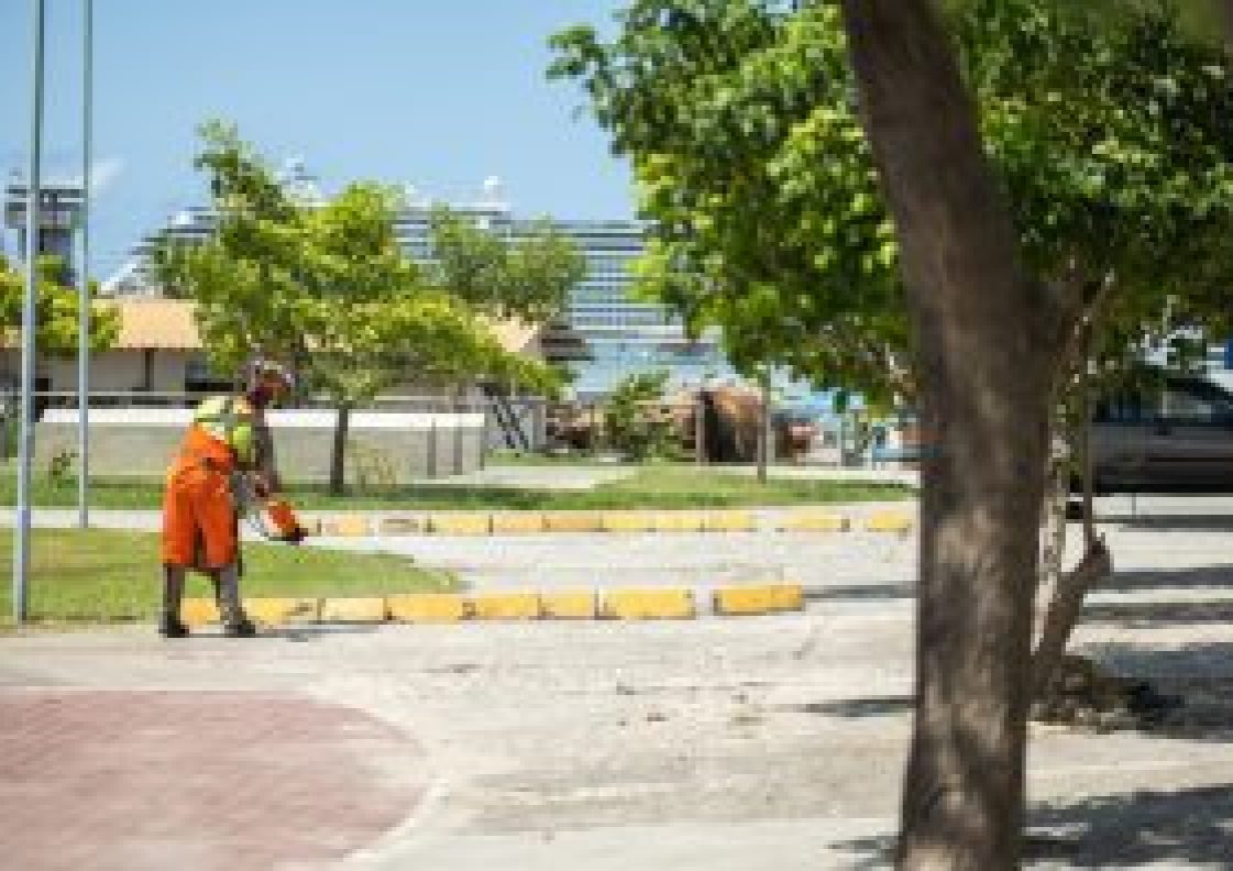 Mercado e feira do B. Bentes e Centro Pesqueiro do Jaraguá recebem hoje equipe de higienização