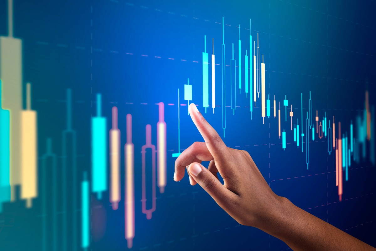 Ibovespa abre em alta, após decisões de juros no Brasil e EUA virem em linha com o esperado pelo mercado