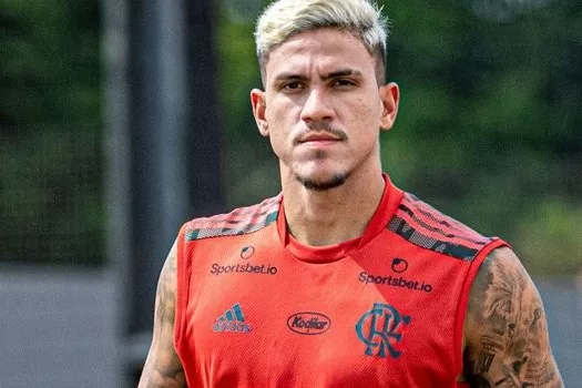 Pedro não vai ao 1º treino do Flamengo após episódio de agressão do preparador físico