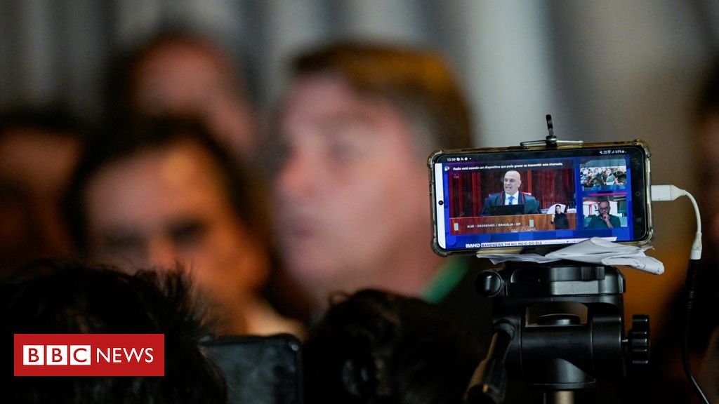 Bolsonaro inelegível: os recados a políticos no julgamento que condenou o ex-presidente