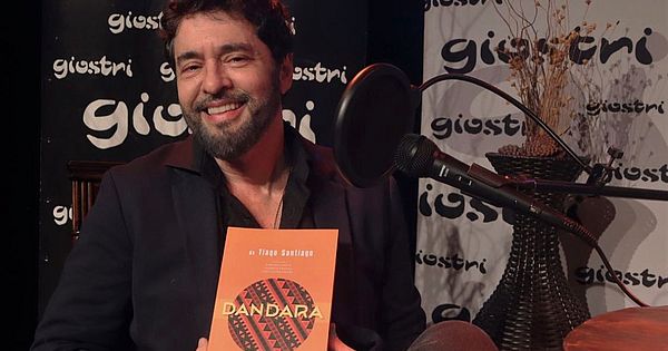 Palmarino participa de livro sobre Dandara com autor de remake da novela A Escrava Isaura