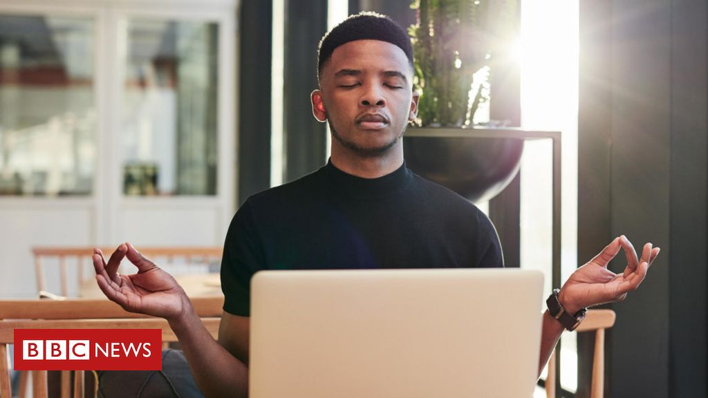 3 técnicas de meditação para aliviar estresse no trabalho