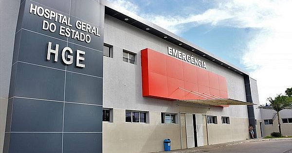 Suspeitos encapuzados invadem casa e esfaqueiam jovem de 24 anos em Marechal Deodoro