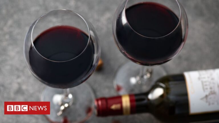 Por que até uma taça de vinho tinto já pode causar dor de cabeça, segundo estudo