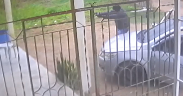 PM é preso suspeito de assassinar homem na porta de casa em Estrela de Alagoas; vídeo