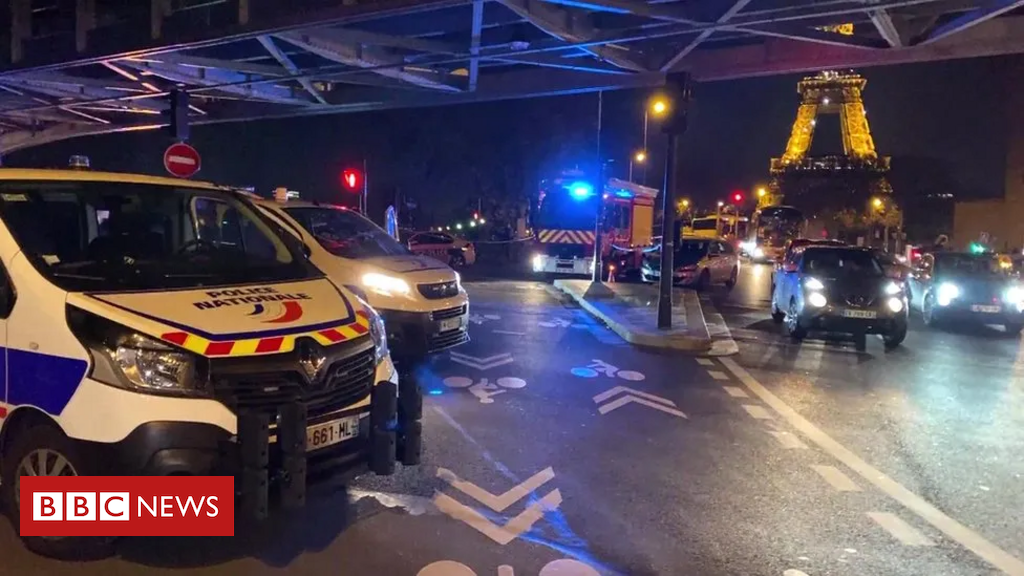 Ataque perto da Torre Eiffel em Paris deixa um morto e dois feridos