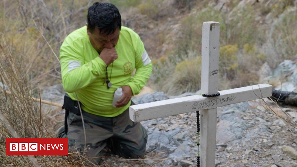 Migração: ‘Eles viraram múmias por causa do calor’: os relatos comoventes dos voluntários que recolhem corpos de migrantes em deserto no Arizona