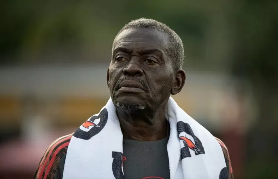 Denir, lendário massagista do Flamengo, morre aos 75 anos