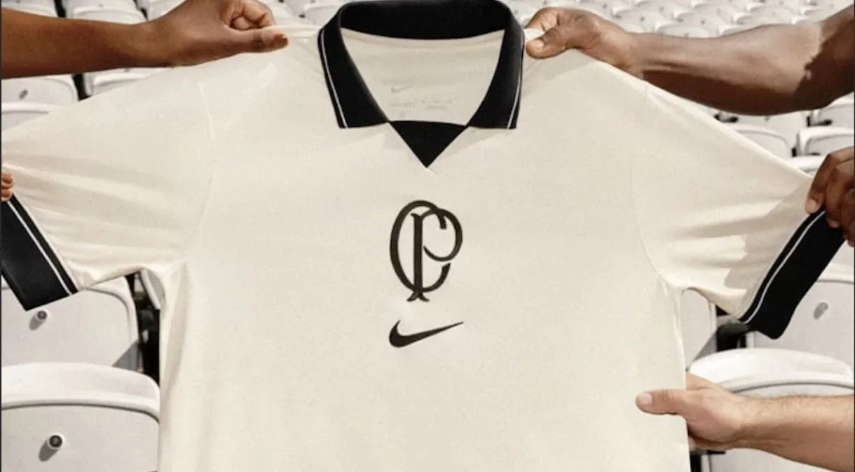 Camisa do Corinthians entra em ranking de mais bonitas do mundo em 2023; veja