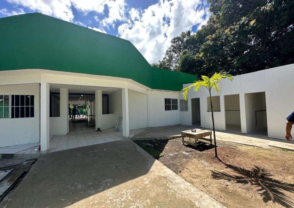 Escola nova em bairro de Maceió segue fechada após um ano, apesar do aluguel mensal de R$ 17 mi