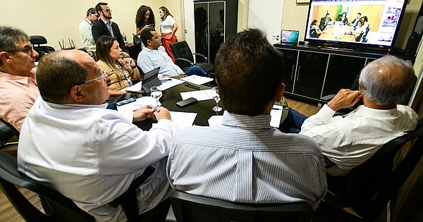 Sesau discute medidas para enfrentamento da dengue em Alagoas com ministra da Saúde