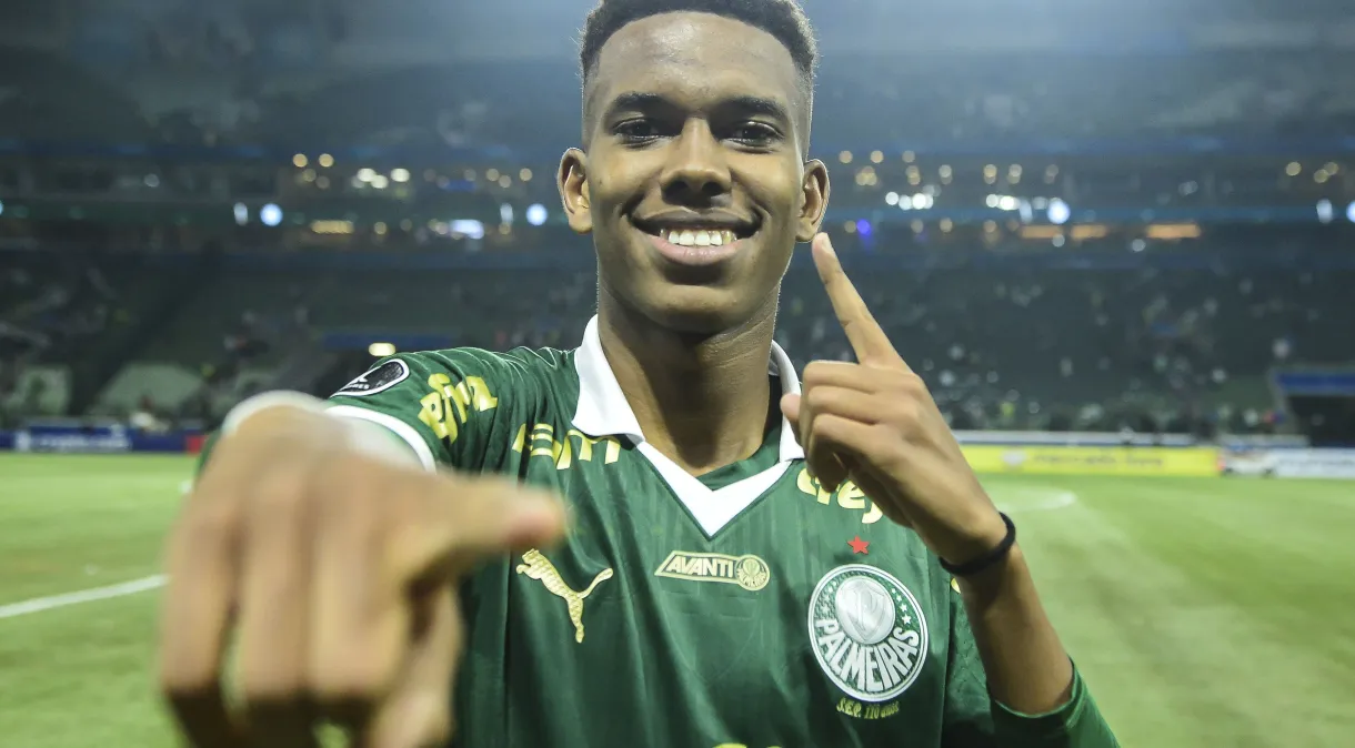 ‘Parece que raio vai cair duas vezes no mesmo lugar’: as impressões que garoto de 16 anos causa no Palmeiras após gol na Libertadores