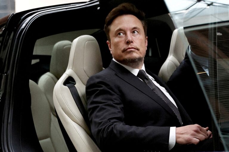 Tesla pretende cortar mais de 10% de seus funcionários