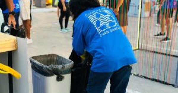 Limpeza: Cooperativa realiza coleta seletiva em evento de corrida na orla da Pajuçara