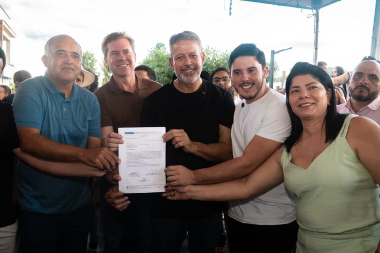 Pavimentação, desenvolvimento e trabalho para os municípios: Arthur Lira leva avanços a São José da Tapera