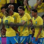 Dois brasileiros que não jogam a Copa estão entre os 25 mais valiosos do mundo